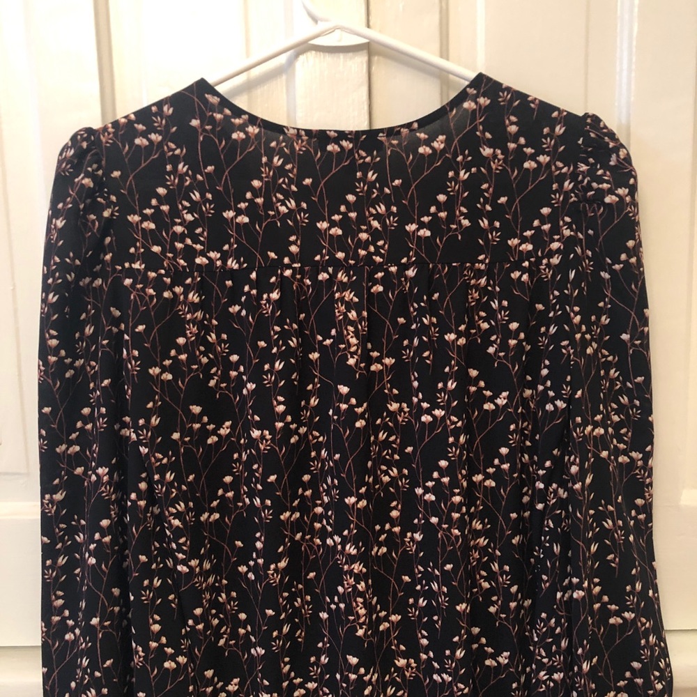 Express Blouse - Picture 4 of 8